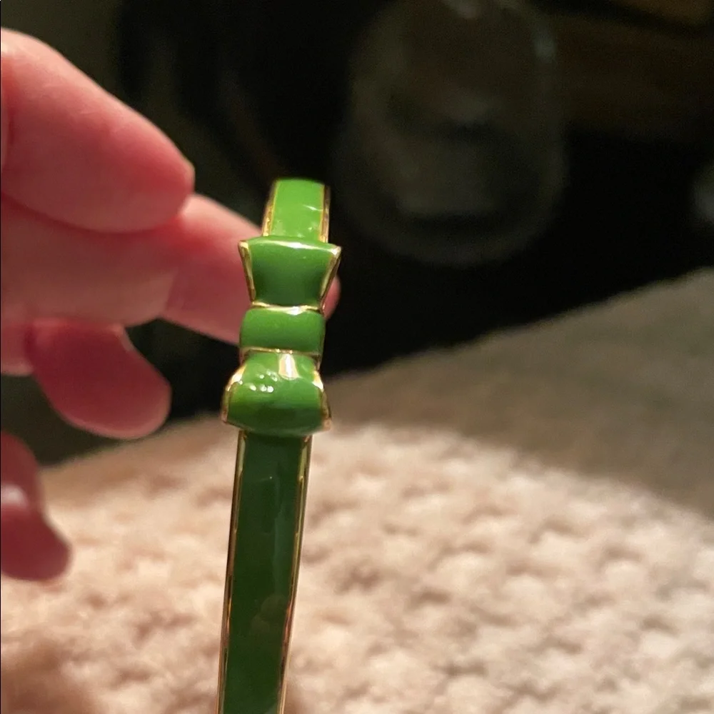 Kate Spade Green  Enamel Bow Bangle Bracelet - Authentic - Picture 2 of 9